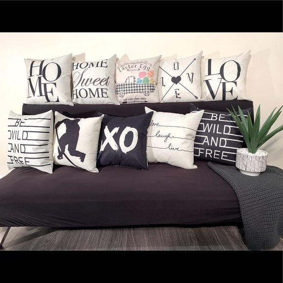 Decor pillows - Picture 1 of 1
